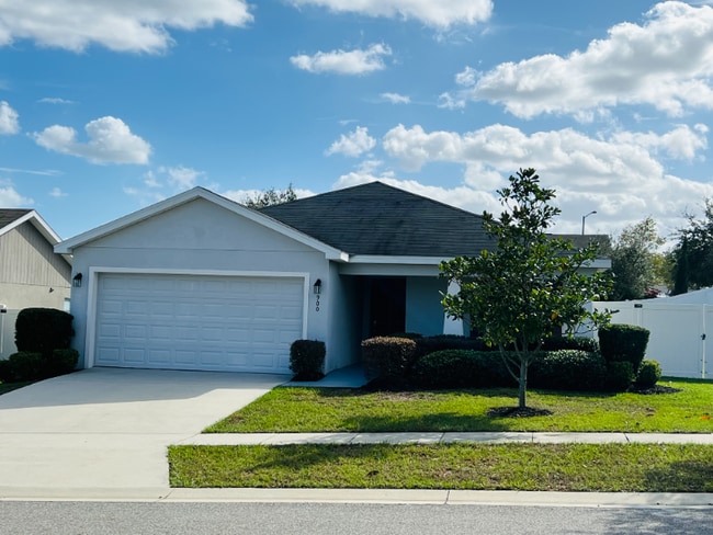 Photo - 900 Kingfisher Dr