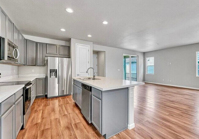 Photo - 8911 Eagle River St