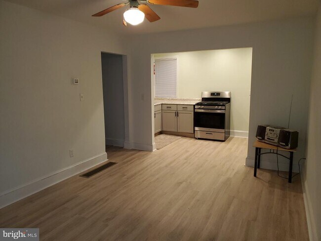 Photo - 5 Winston Ave Unit 2