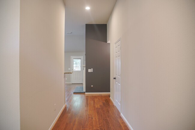 Photo - 91 N Willow Point Cir