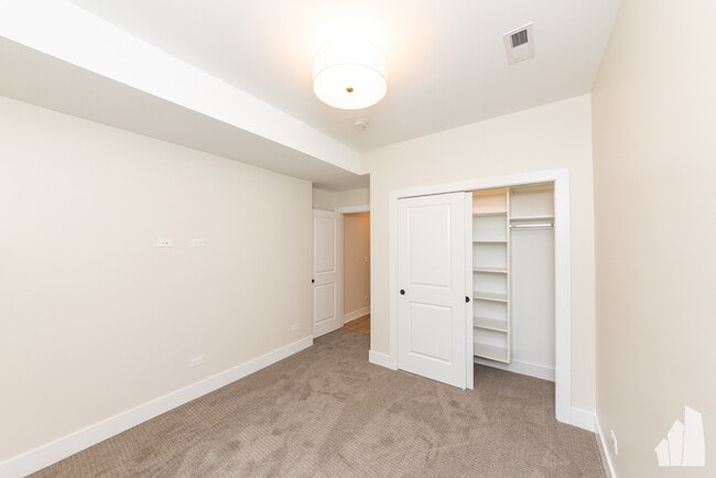 Photo - 2019 W Ainslie St Unidad 1