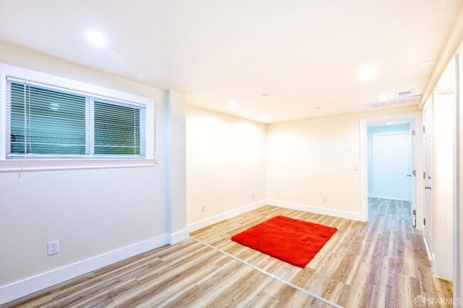 Photo - 2371 30th Ave