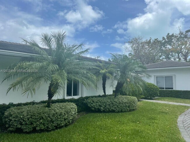 Photo - 181 Island Dr
