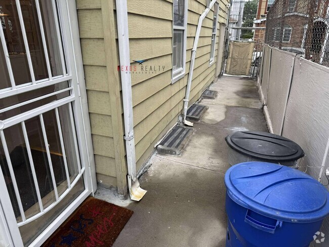 Building Photo - 97-26 87th St Rental