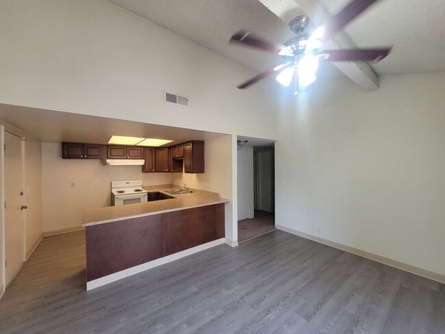 Photo - CA721-Liebenberg, Jeromee Unit 7221