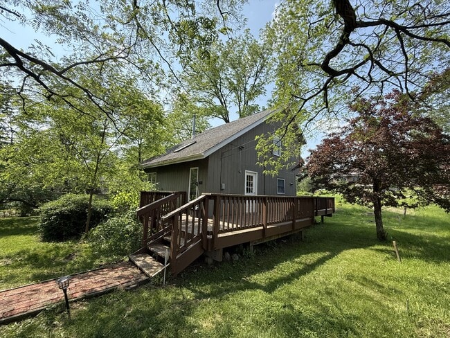 Photo - 410 Worth St