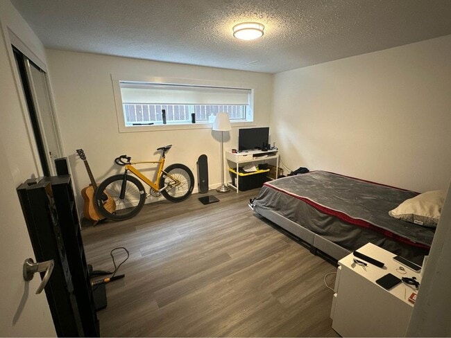 Photo - 17328-17385 85 Ave NW