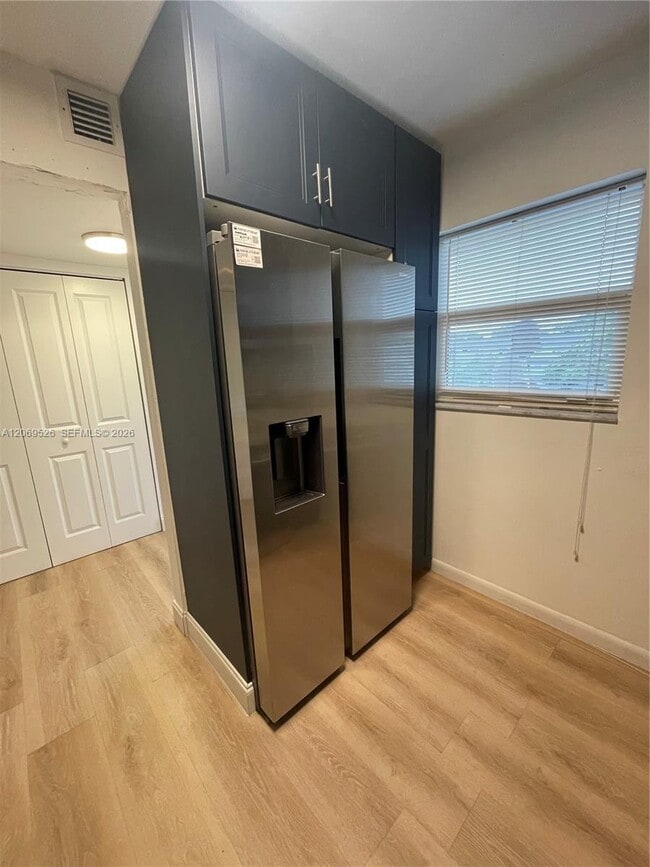 Photo - 8340 Sands Point Blvd Unidad P309