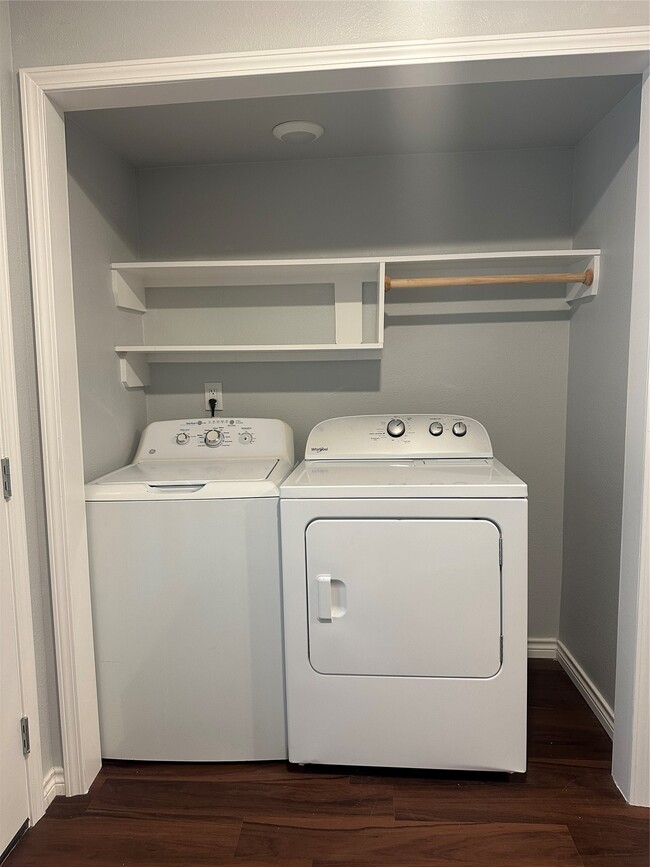 Photo - 5625 Antoine Dr Unit 1016