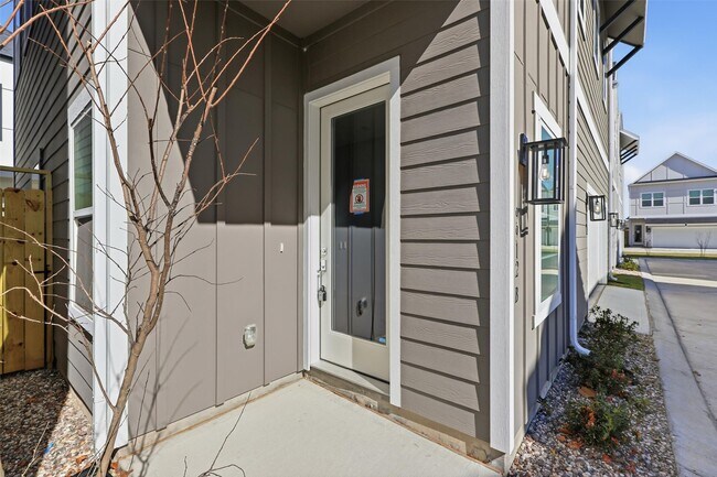 Photo - 9912 A Clark Rd