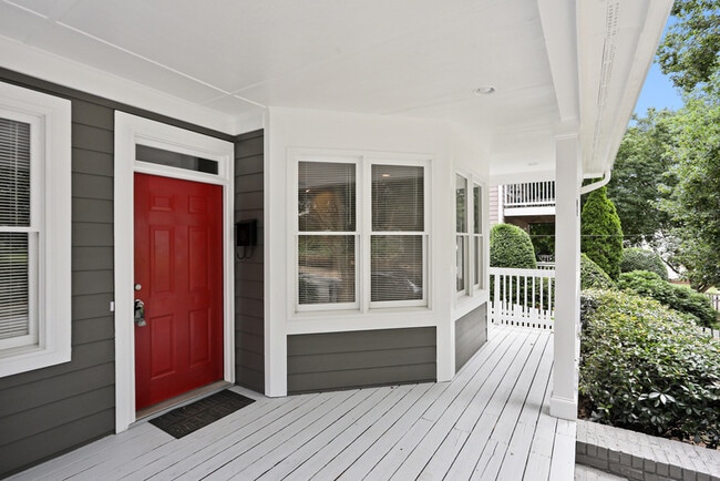 Photo - 90 Richardson St SE