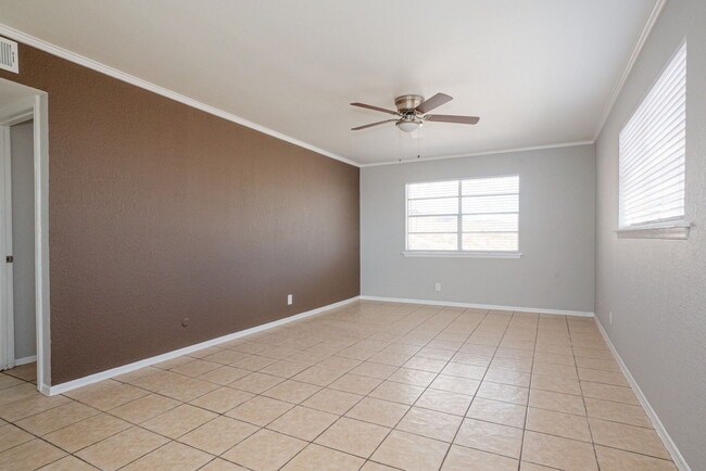 Photo - 3313 Johnson Ave