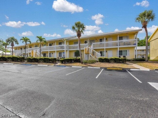 Building Photo - 4617 Bayshore Dr Unit H5