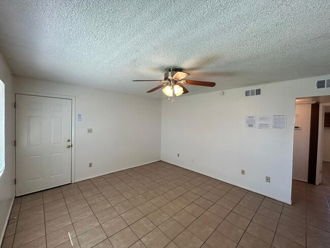 Photo - 1851 E University Dr Unit Apt A