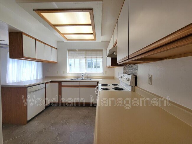 Photo - 3026 W Villard St