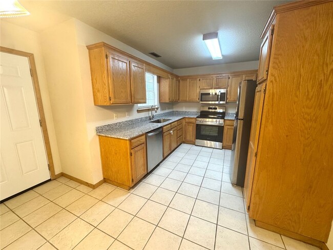 Photo - 2203 E Cinnamon Way