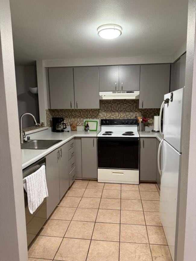 Photo - Kihei condo across beach Unidad B106