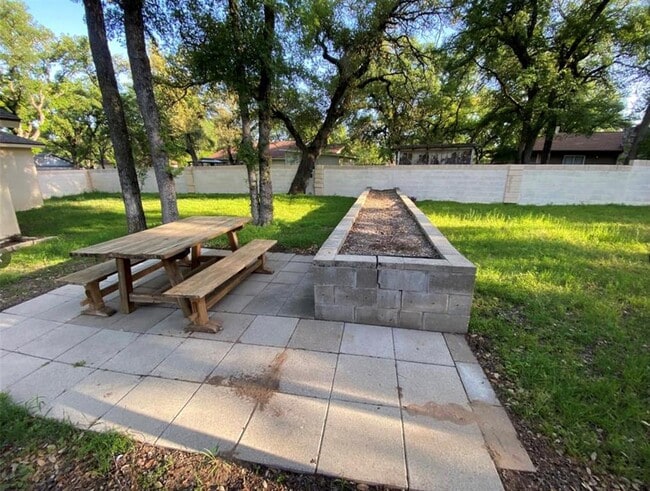 Photo - 3404 Sierra Dr