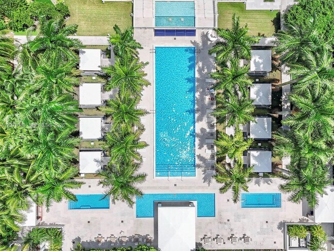 2627 S Bayshore Dr Unit 2106