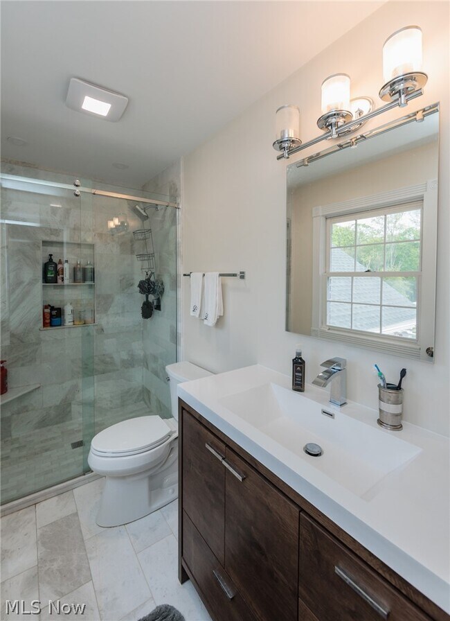 Photo - 30 Cableknoll Ln