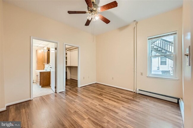 Photo - Large 1st Floor Aparment