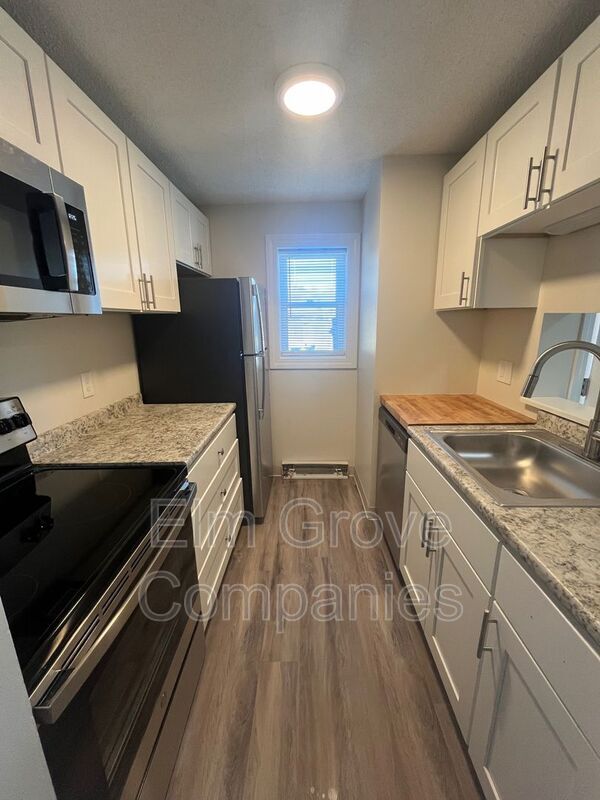 Photo - 19 Otter Brook Cir