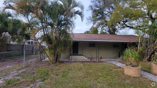 Building Photo - Cute 1 bed/ 1 bath Duplex Available now in... Rental