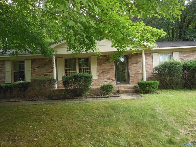 Photo - 1725 Millican Pl NW