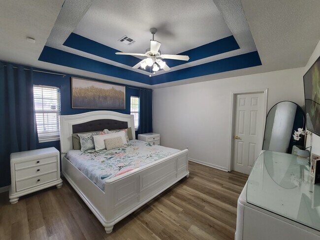 Photo - 179 W Cherrywood Ln