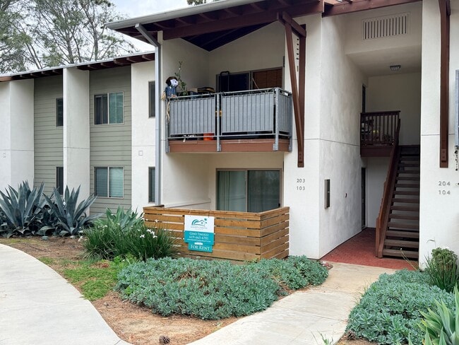 Photo - 1780 S El Camino Real