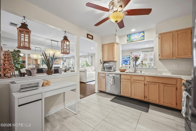 Photo - 761 Banyan Ct