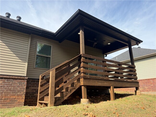 1983 E Peppervine Dr