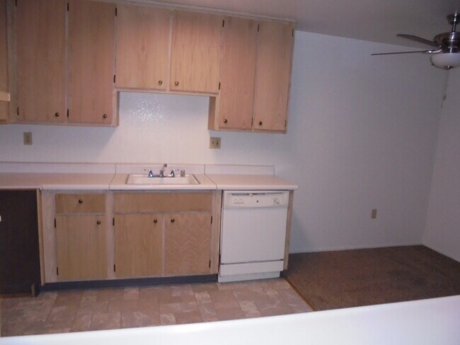 Elkhorn Village Apartments