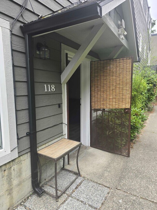 240 S 152nd St