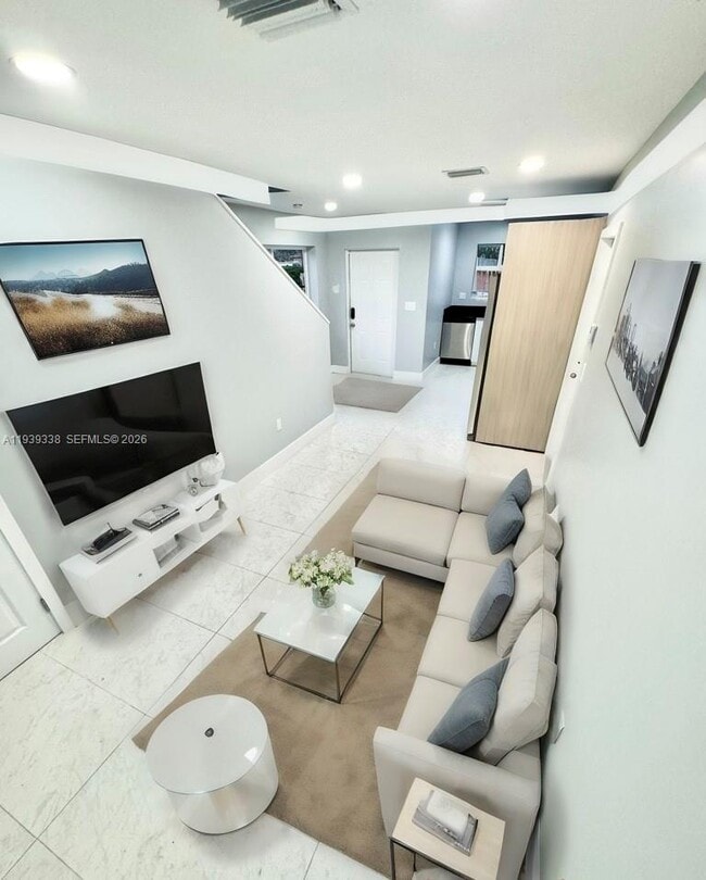 Photo - 928 NW 2nd St