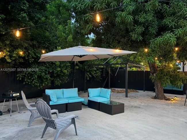 945 79th Terrace