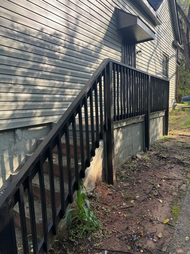 Photo - 280 Balkcom Ave