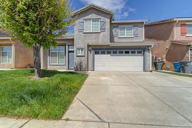 Building Photo - 4bed 2 bath Home YC