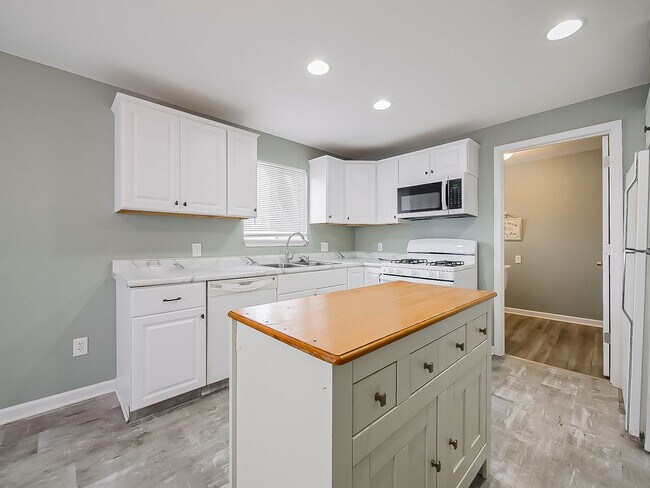 Photo - Sunny 3-Bed Hazel Park Home with Spacious Backyard!