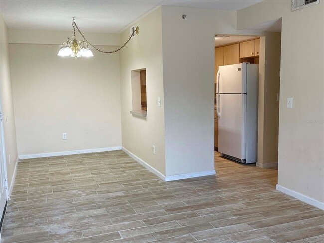 Photo - 1122 S Pine Ridge Cir Unit 1122
