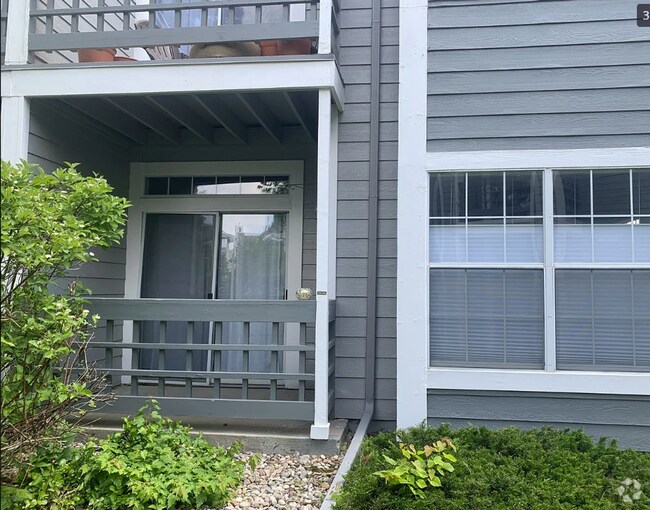 Building Photo - AMAZING 2 Bed 2 Bath Condo In North Boulde... Unit Q101