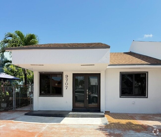 Building Photo - 9707 SW 1st Terrace Rental
