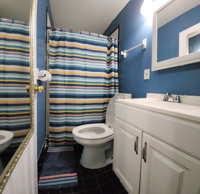 Building Photo - 4871 Tchoupitoulas St