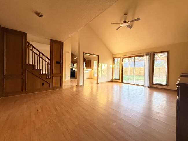 Photo - 16214 Dunmoor Dr