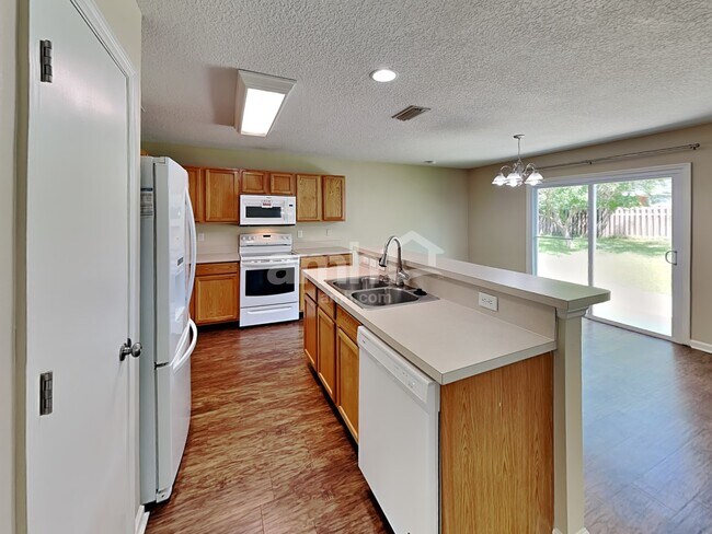 Photo - 1420 Heather Ct