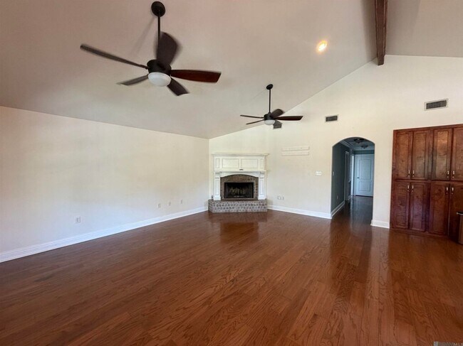 336 N River Rd