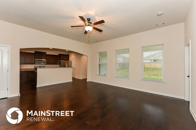 Photo - 577 Smoky Mountains Dr