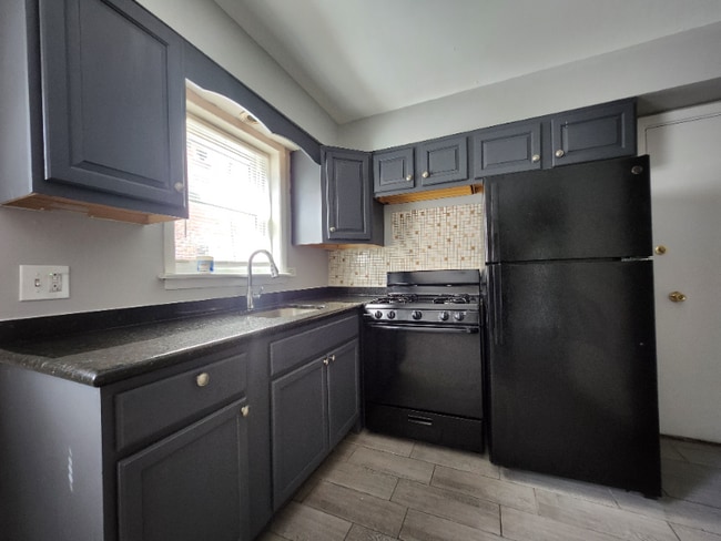 Photo - 2057 135th Pl Unidad 1