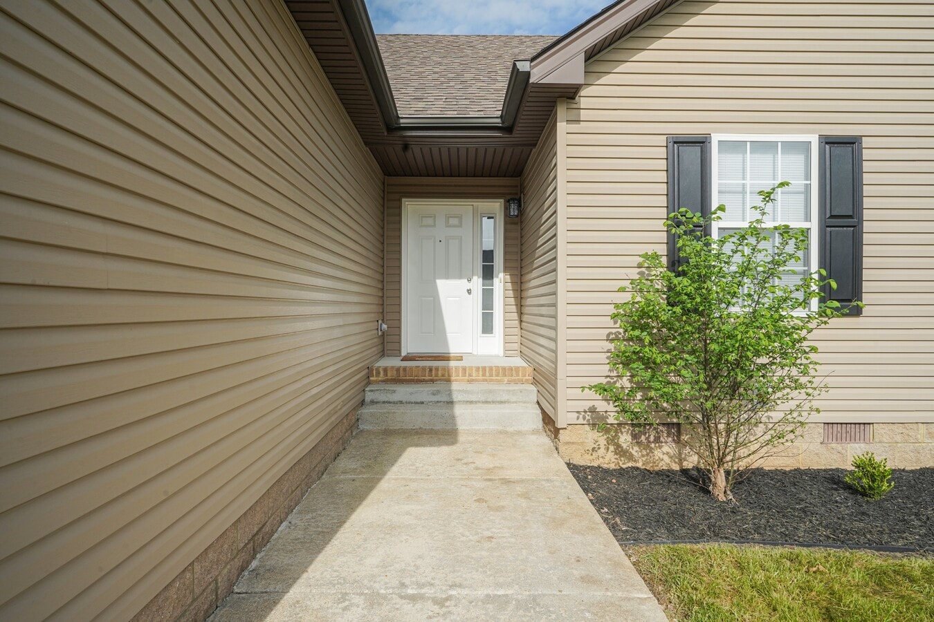 Photo - 1252 Morstead Dr