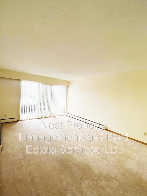 Photo - 879 Johnson St